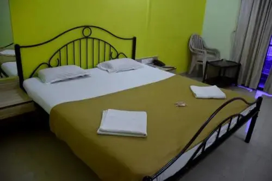 Whistling Palms Beach Resort