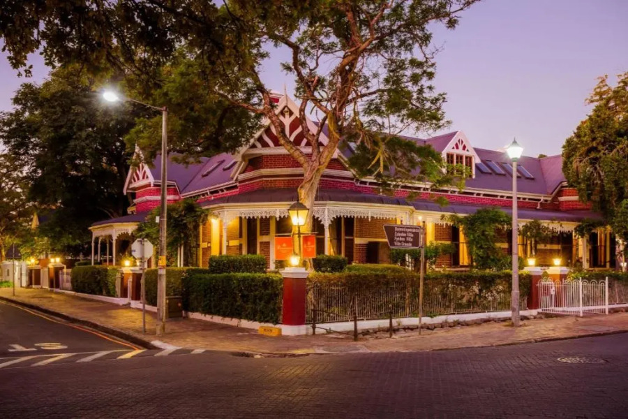 Roosenwijn Guest House