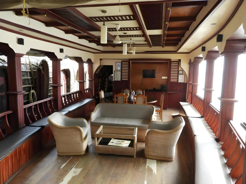Aqua Jumbo Houseboat