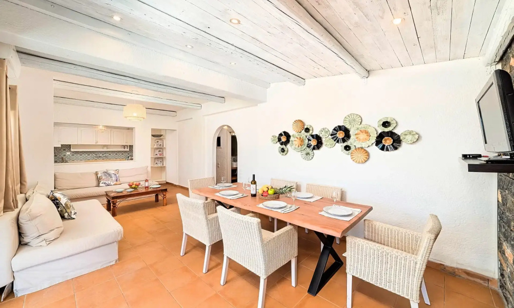 Cretan Lodge Private Heated Pool