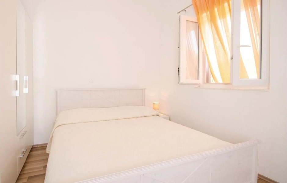 Stunning Home in Blizna Donja With Wifi and 4 Bedrooms