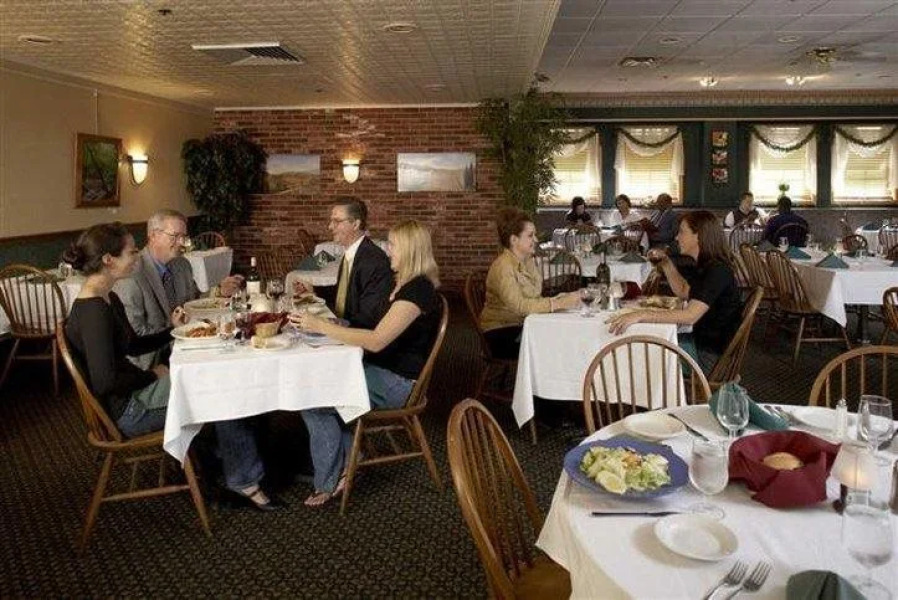 Fernwood Hotel And Resort