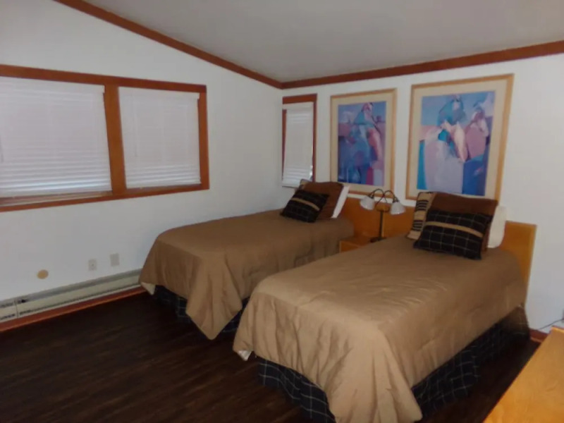 Tennis Townhome 2 Bed 2.5 Bath