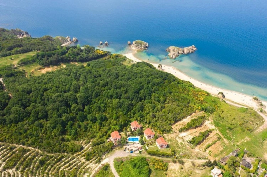 Colorist Sunrise Hotel