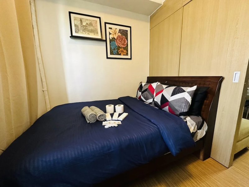 Taguig 1 Bedroom with Balcony Near Bgc
