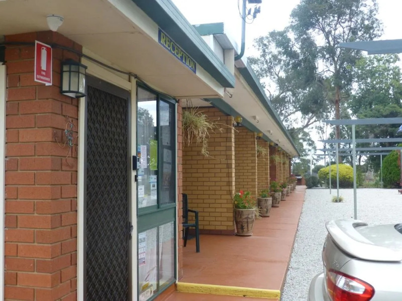 Golfers Retreat Motel