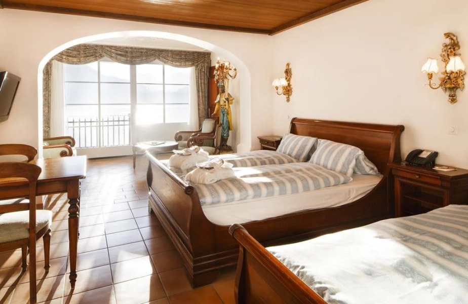 Jagd-Schloss – Swiss-Chalet Merlischachen