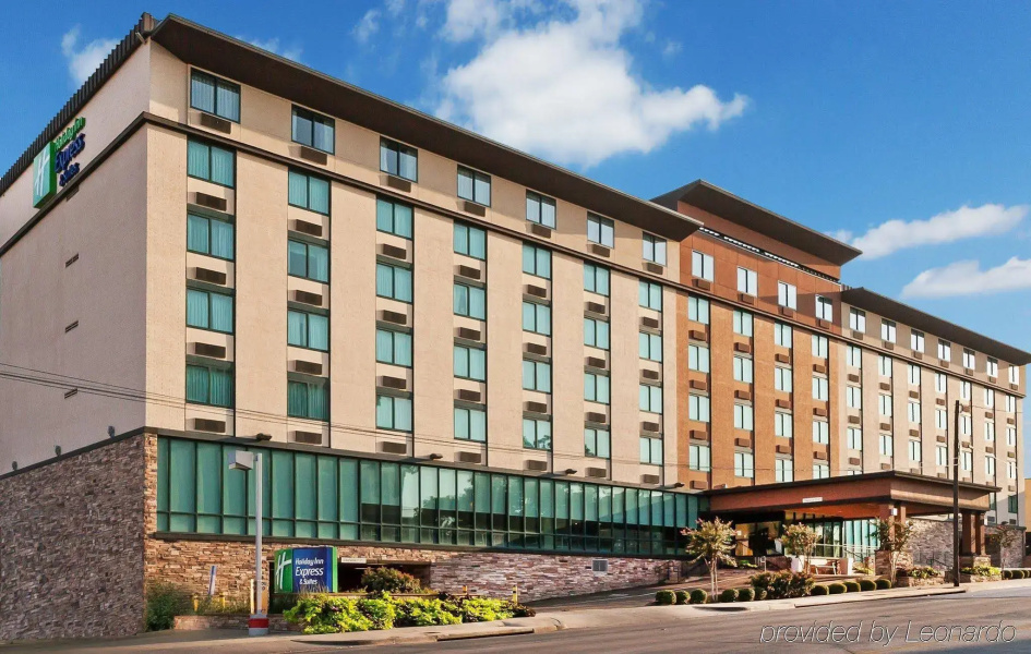 Holiday Inn Express & Suites Fort Worth Downtown by IHG