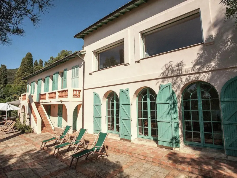 Beautiful Villa in Rayol-Canadel-sur-Mer near Sea