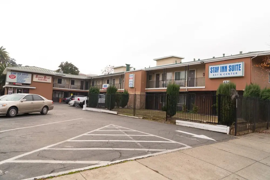 Stockton Travelers Motel