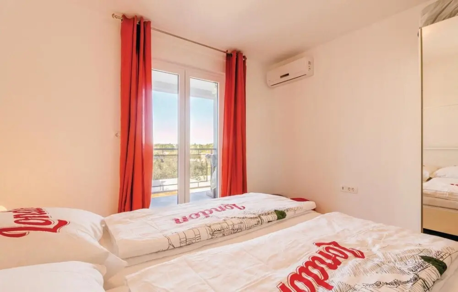 Awesome Home in Volme With Wifi and 4 Bedrooms