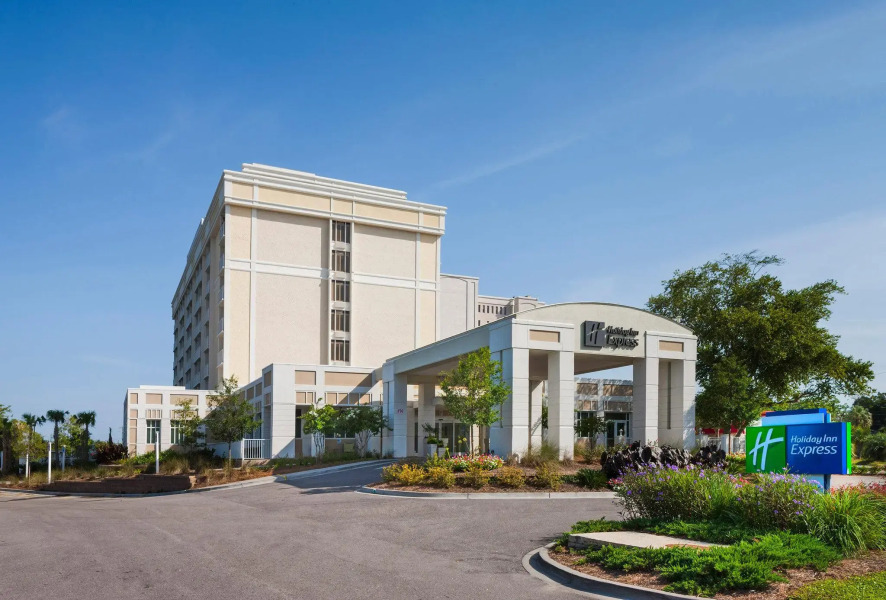 Holiday Inn Express & Suites Charleston Dwtn - Westedge by IHG