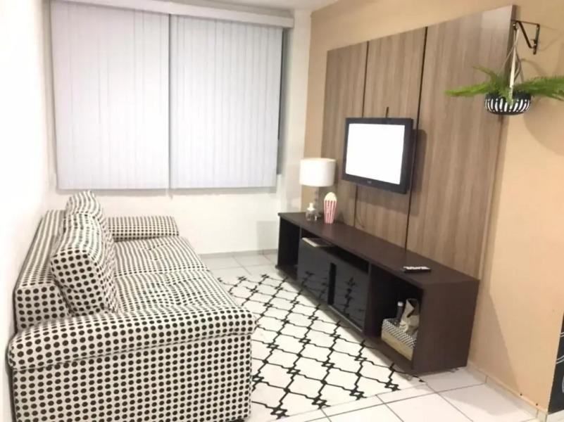 Apto para até 4 pessoas,ótima localização, área de lazer para crianças