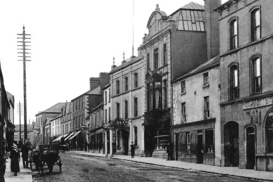 O'Loughlin's Hotel