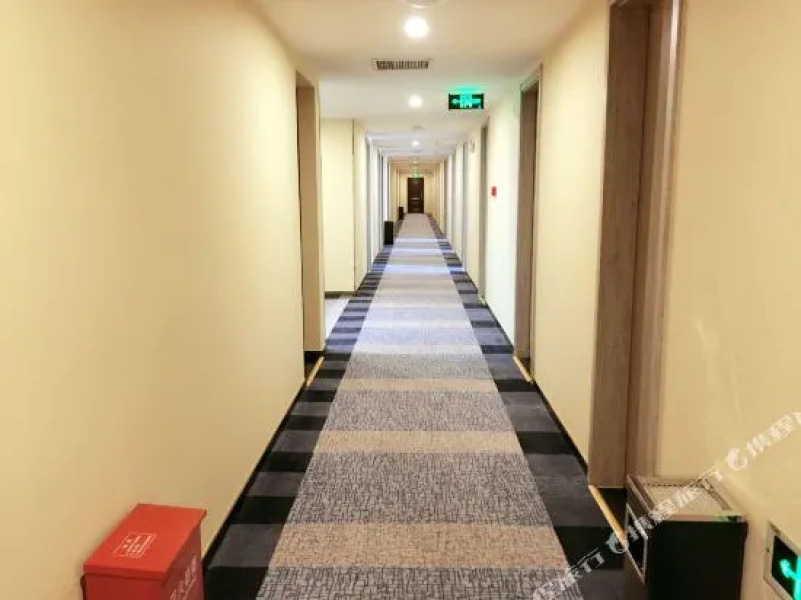 Zhongxiang Xinsheng Hotel