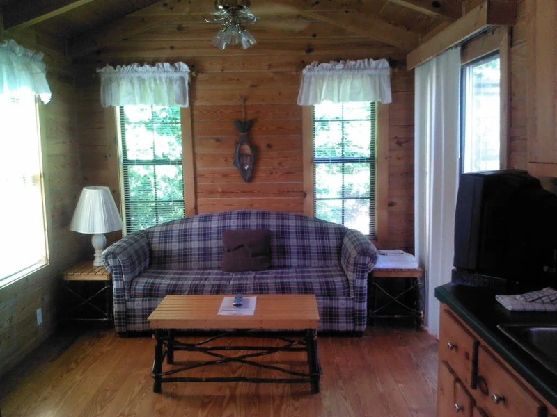 Riverside Log Cabins