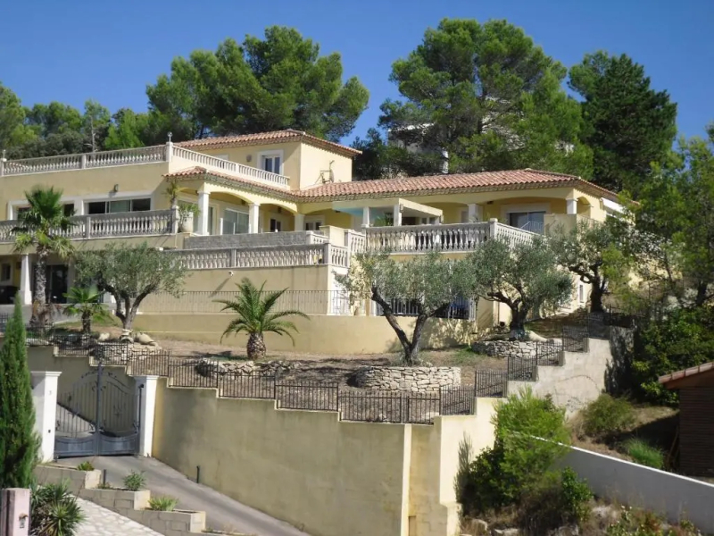 Appartements vue panoramique avec piscine et jacuzzi