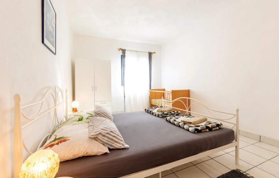 Amazing Home in Sevid With Wifi and 9 Bedrooms
