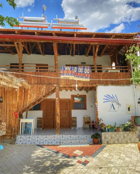 Aliya Konak - Köy Evi ve Lezzetleri
