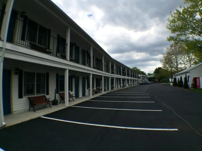 Bourne's Ocean Acres Motel