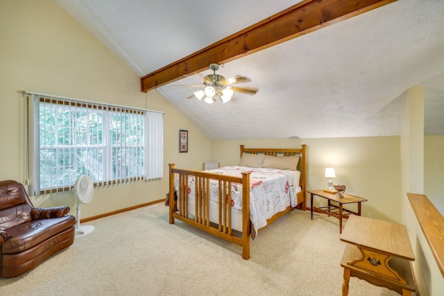 Ozark Mountain View Retreat w/ Hot Tub!