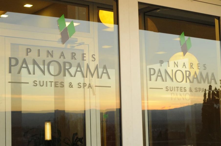 Pinares Panorama Suites & Spa