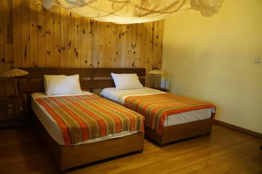 Thitaw Lay House B & B