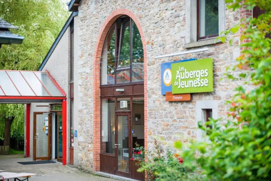 Auberge de Jeunesse de La Roche-Champlon