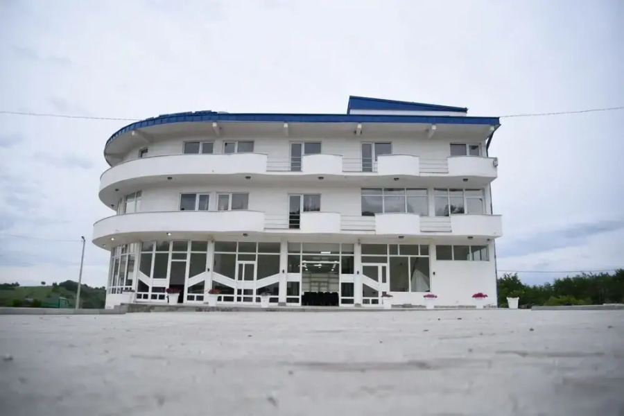 Hotel Emro