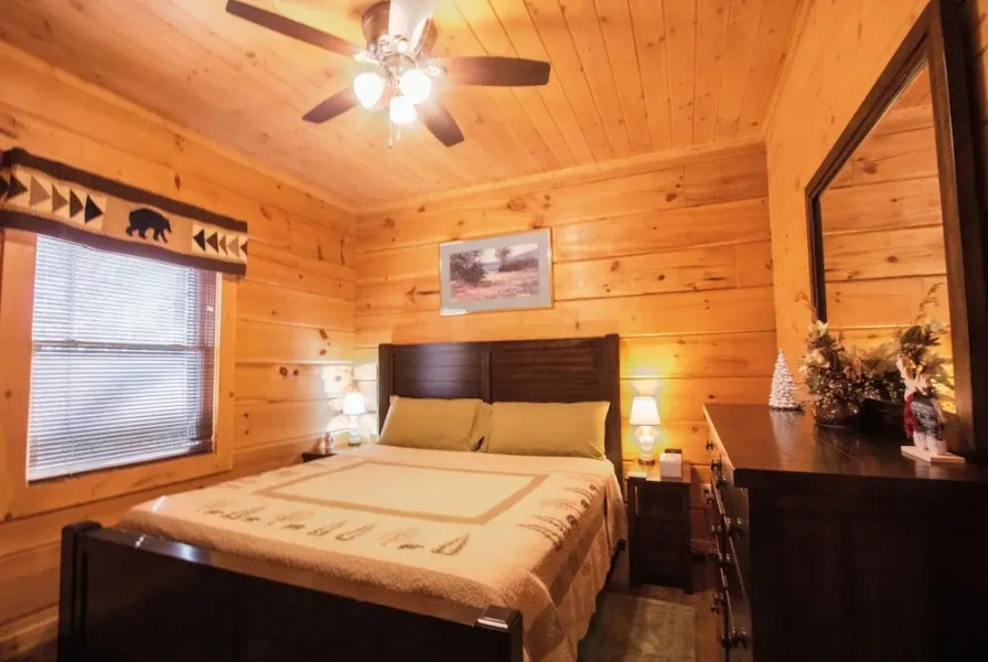 Teal's Treasure 3 Bedrooms 2 Bathrooms Home