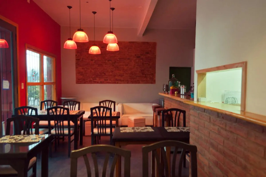 The House Hostel Resto & Bar Bariloche