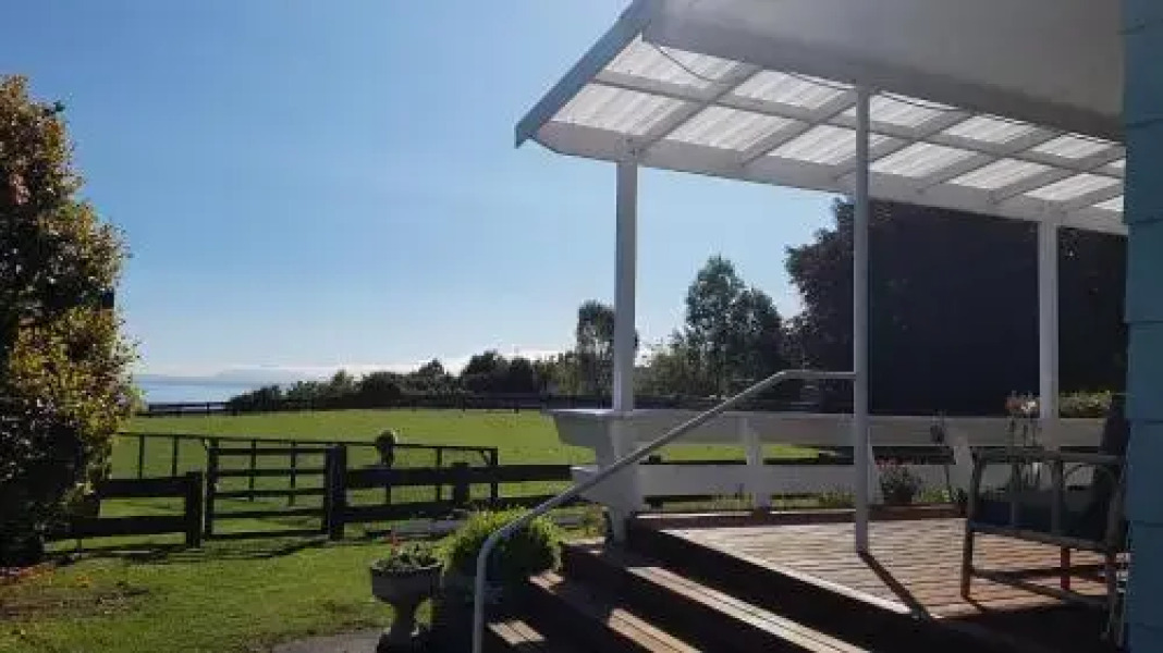 Lakeview Cottage Bed and Breakfast