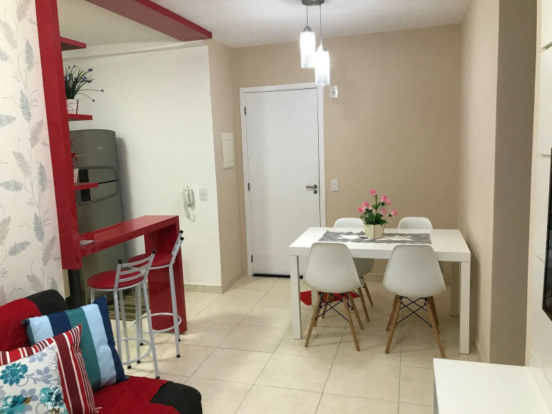 Apto na Ocian, com Vista para o Mar, Piscina, 2 Quartos, Ar Condicionado