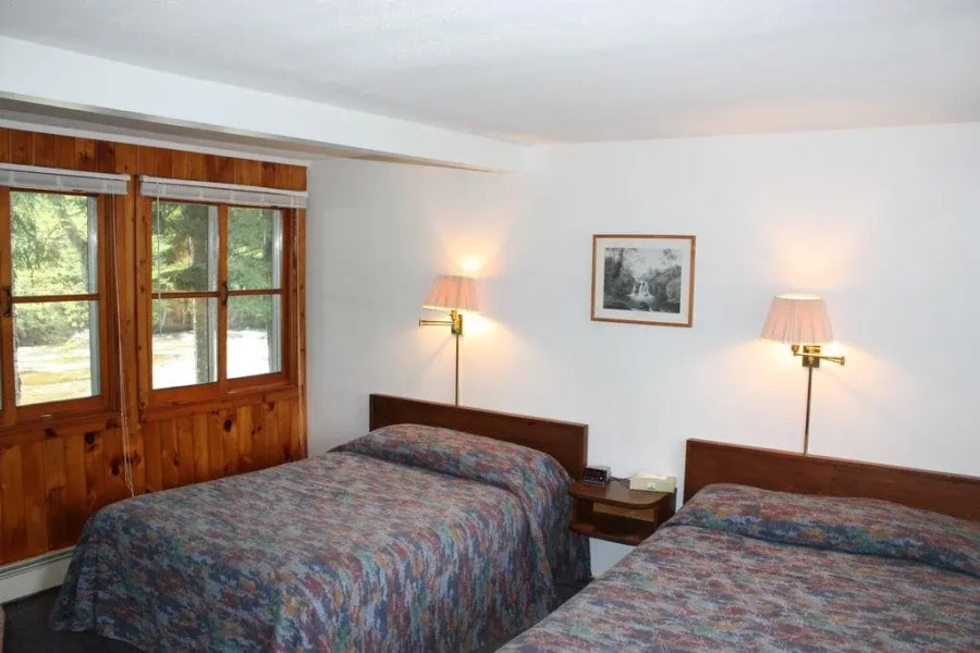 Mt Liberty Cabins and Motel