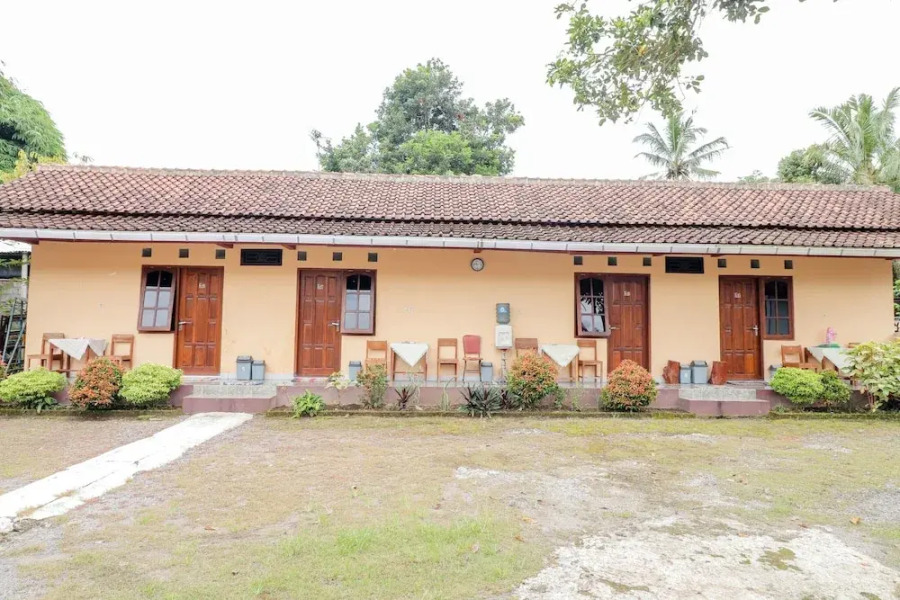 Penginapan Roro Mendut by ZUZU