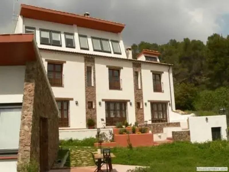 Casas Rurales Castillo de Altamira