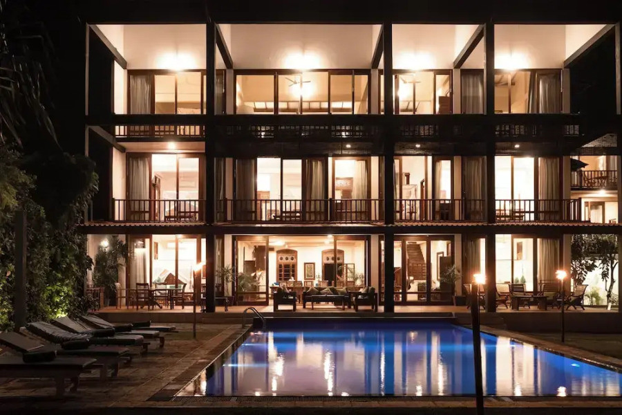 South Point Ocean - Whole Villa 8 Bedroom (Sleep 16)