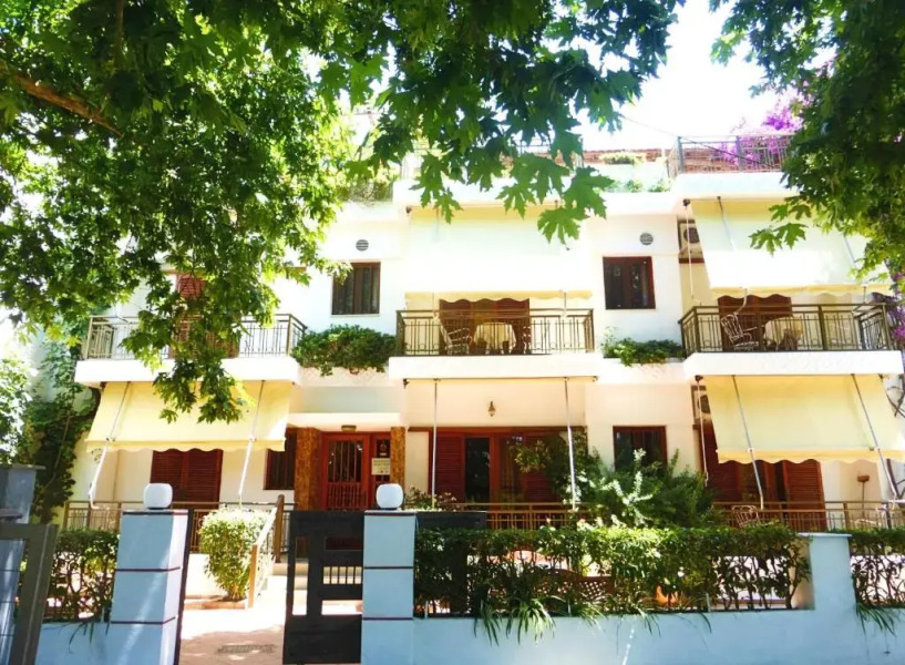 Papadioti Apartments