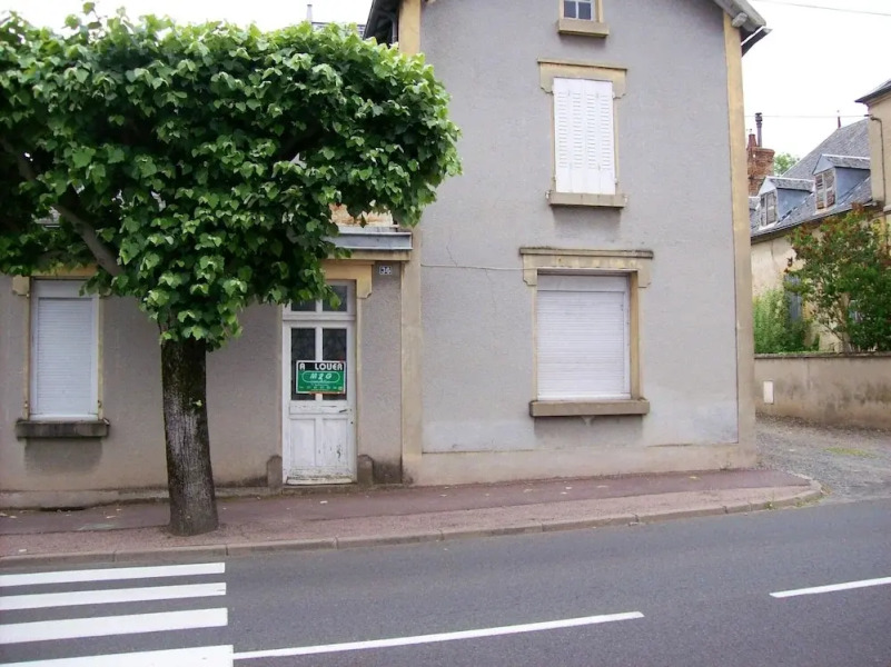 House With 3 Bedrooms in Bourbon-lancy, With Wifi