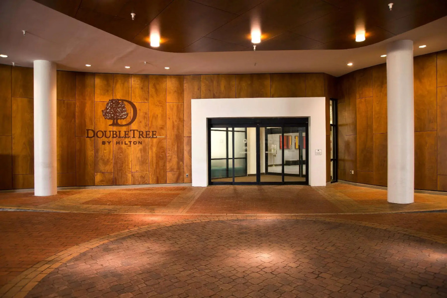DoubleTree by Hilton Washington DC - Crystal City