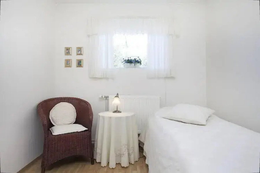 Helguhus B&B and Apartment