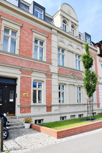 JETHON Studio-Appartement im Grünen