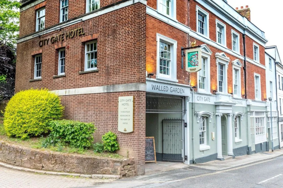 The City Gate Hotel