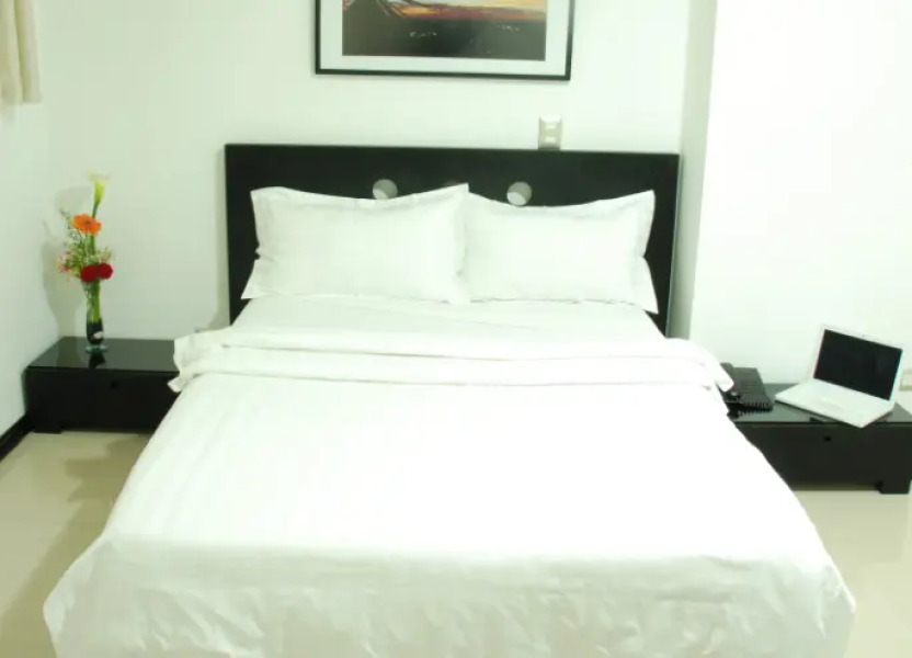 Portofino Plaza Hotel