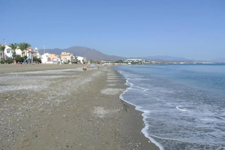 Sabinillas Apartment