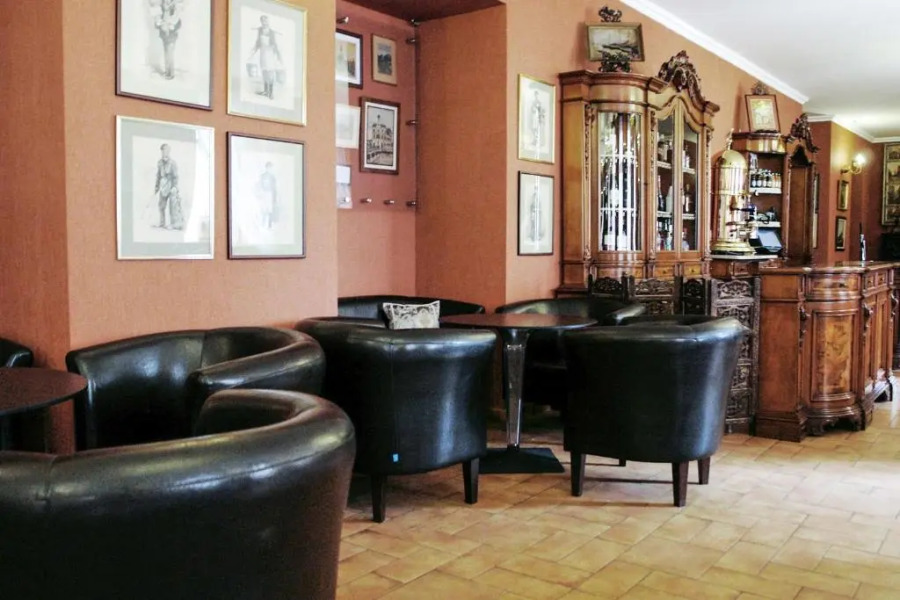 Komoda Club Residence