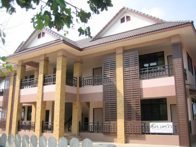 Suporn Lakeview Serviced Apartment & Homestay