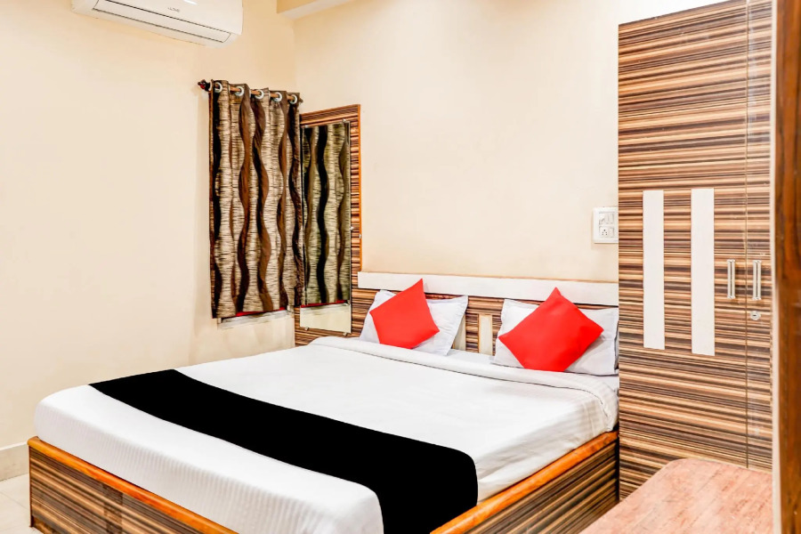 Capital O 79766 Hotel Star International