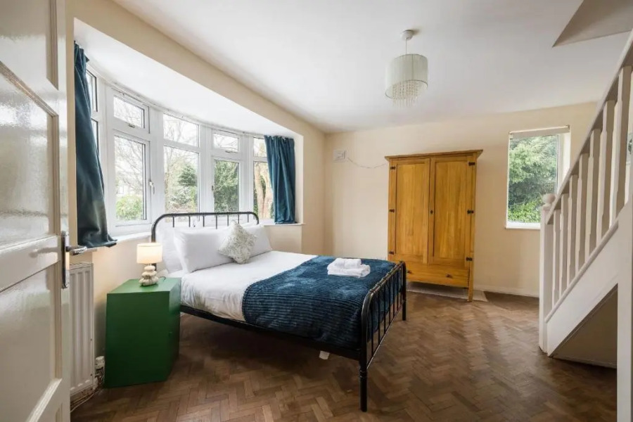 Stunning 4 BD Bungalow Banbury Northamptonshire