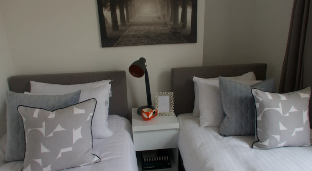 Icon Mews Southend  with FREE WiFi